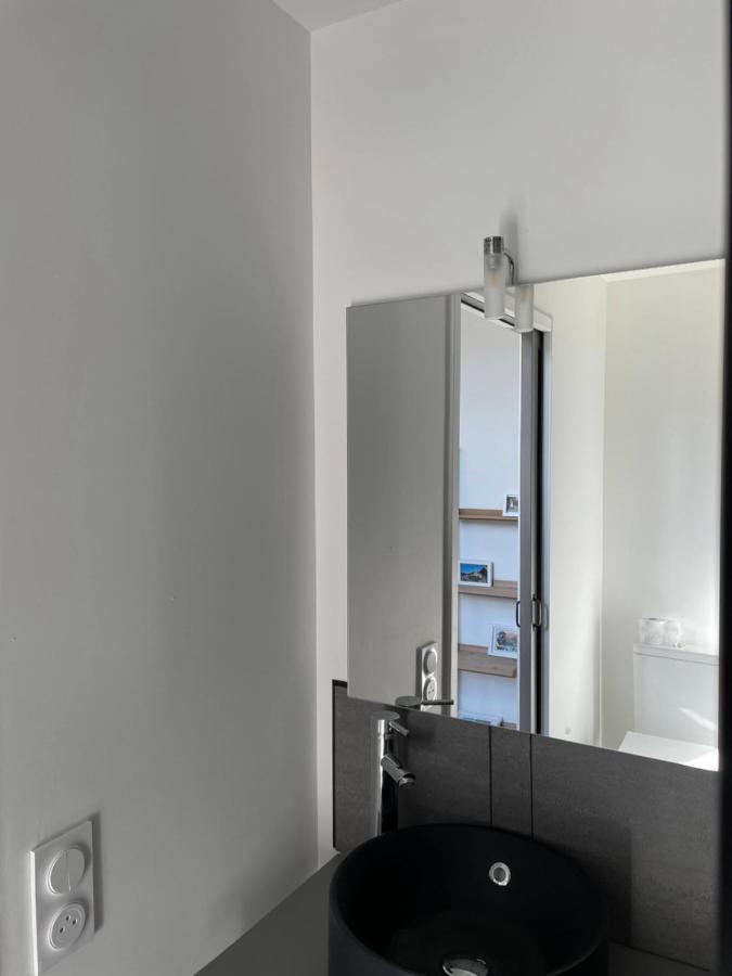 Charmant Studio Proche Centre Ville Et Gare Lourdes Bagian luar foto