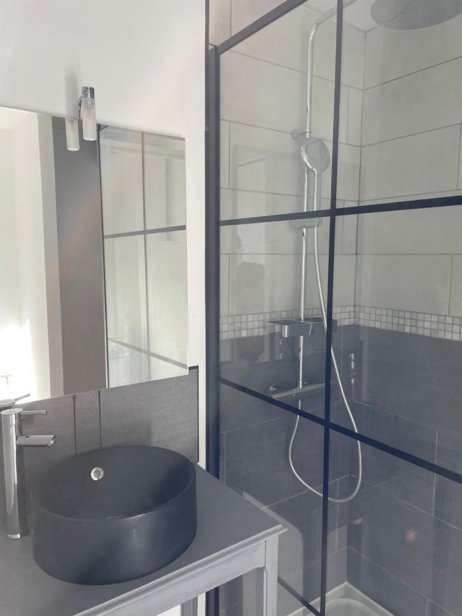 Charmant Studio Proche Centre Ville Et Gare Lourdes Bagian luar foto
