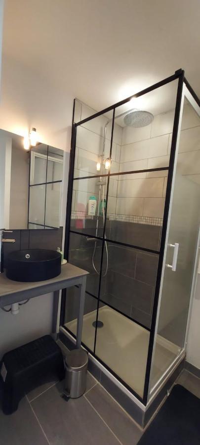 Charmant Studio Proche Centre Ville Et Gare Lourdes Bagian luar foto